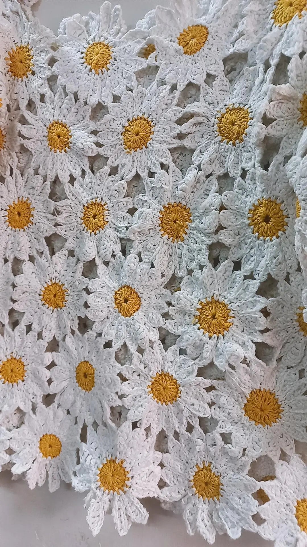 Daisy's top