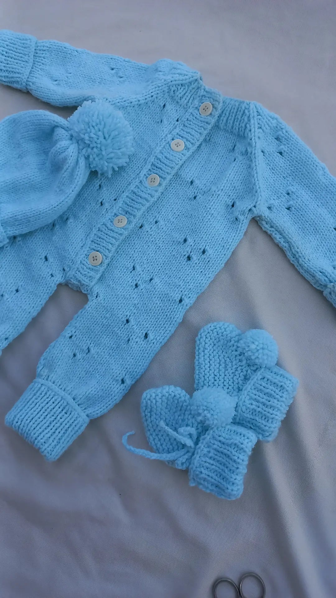 Eyelet romper set