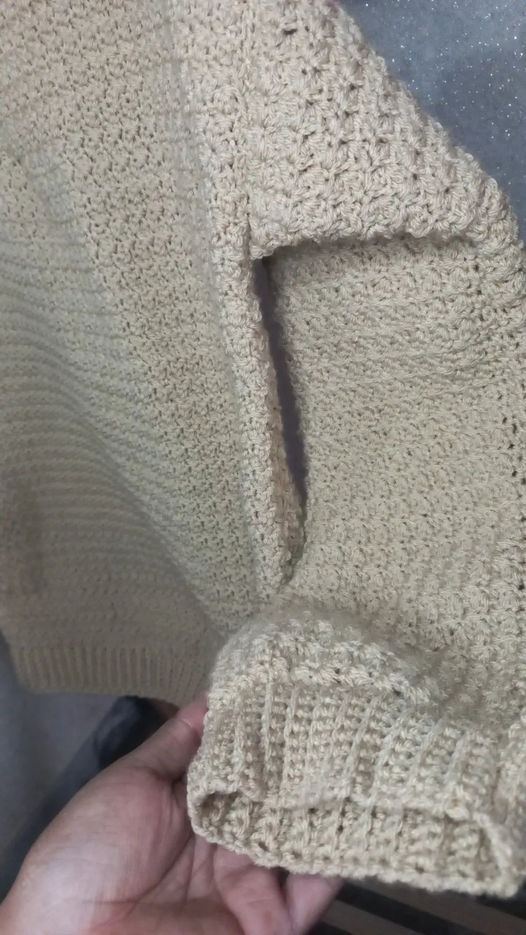 Beige Collared pullover/Jumper