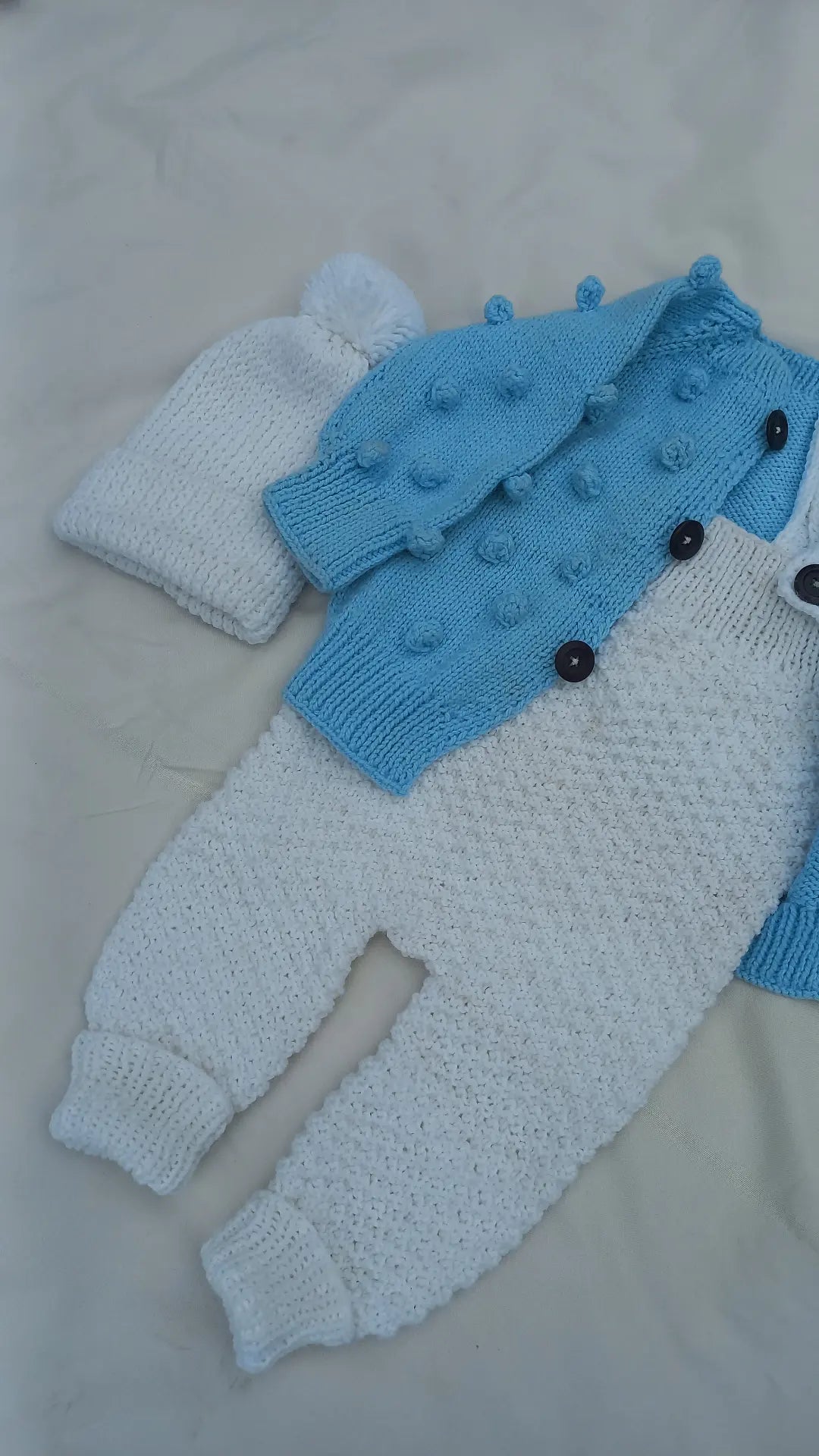Bobble dungree set