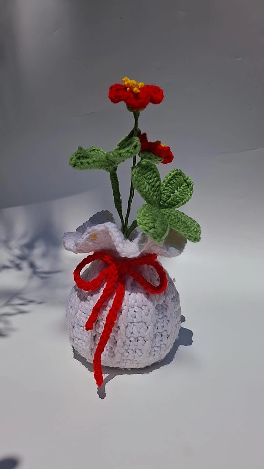Crochet flower pots