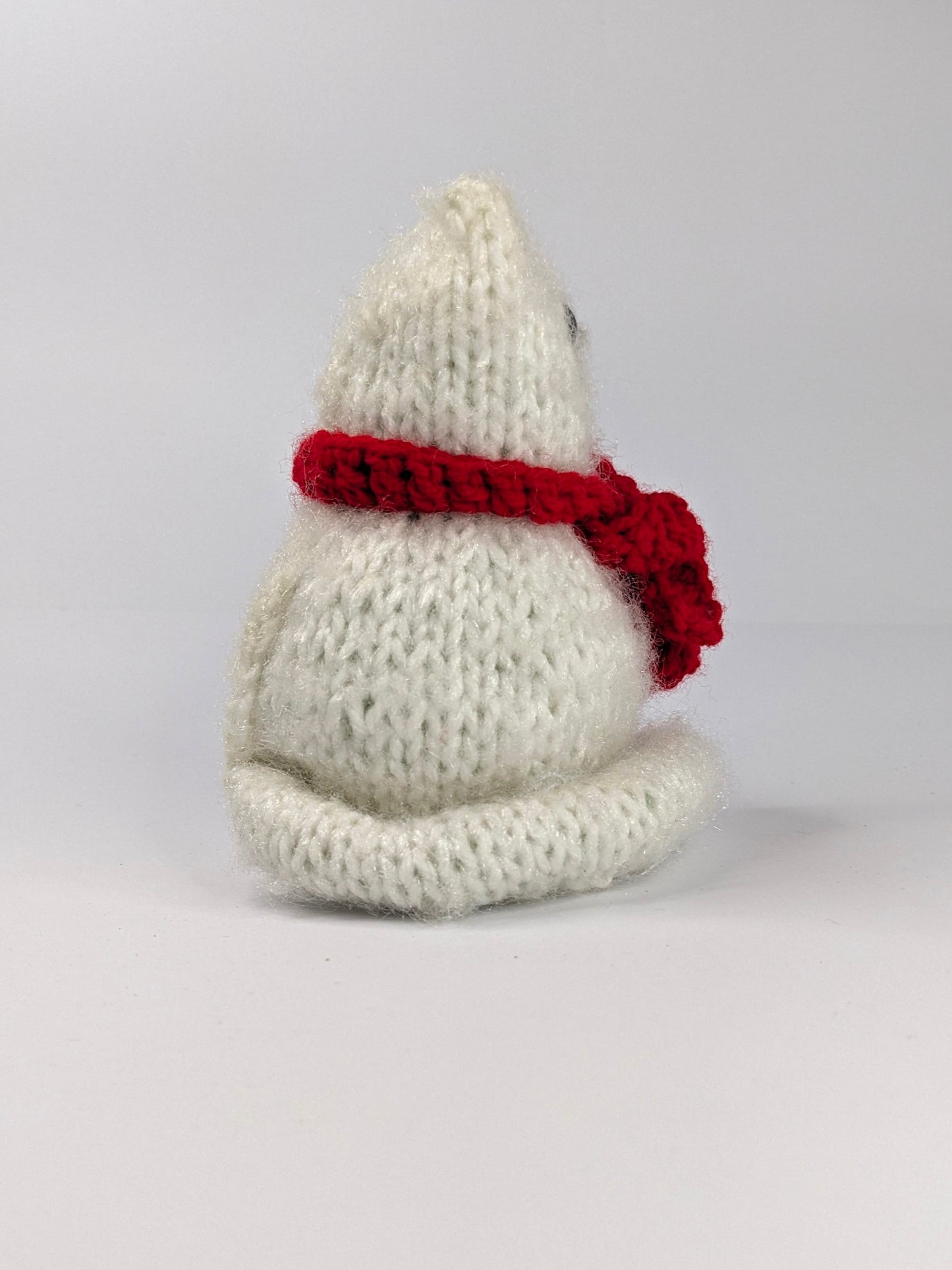 Loaf kitty in furry white