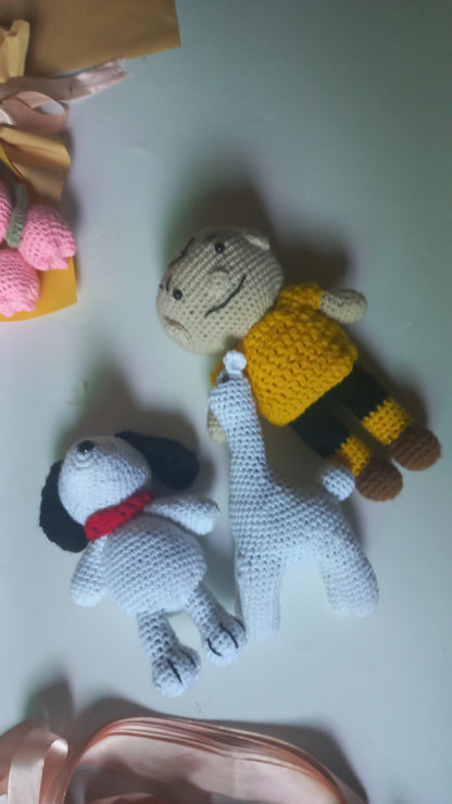 Charlie, snoopy and lama