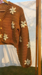 pointed daisy cropped cardigan