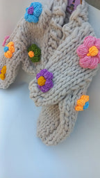 Chunky Blossom cardigan