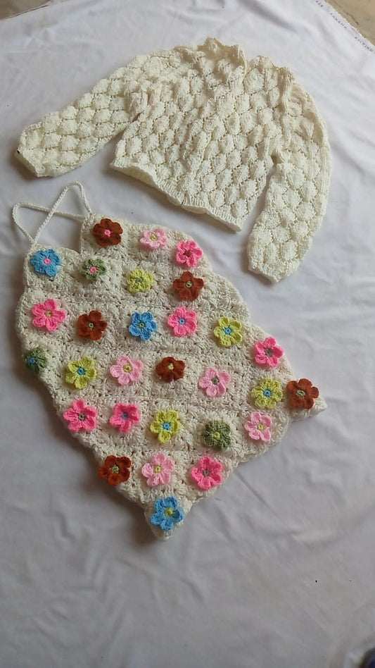 Embossed Top & cardigan set