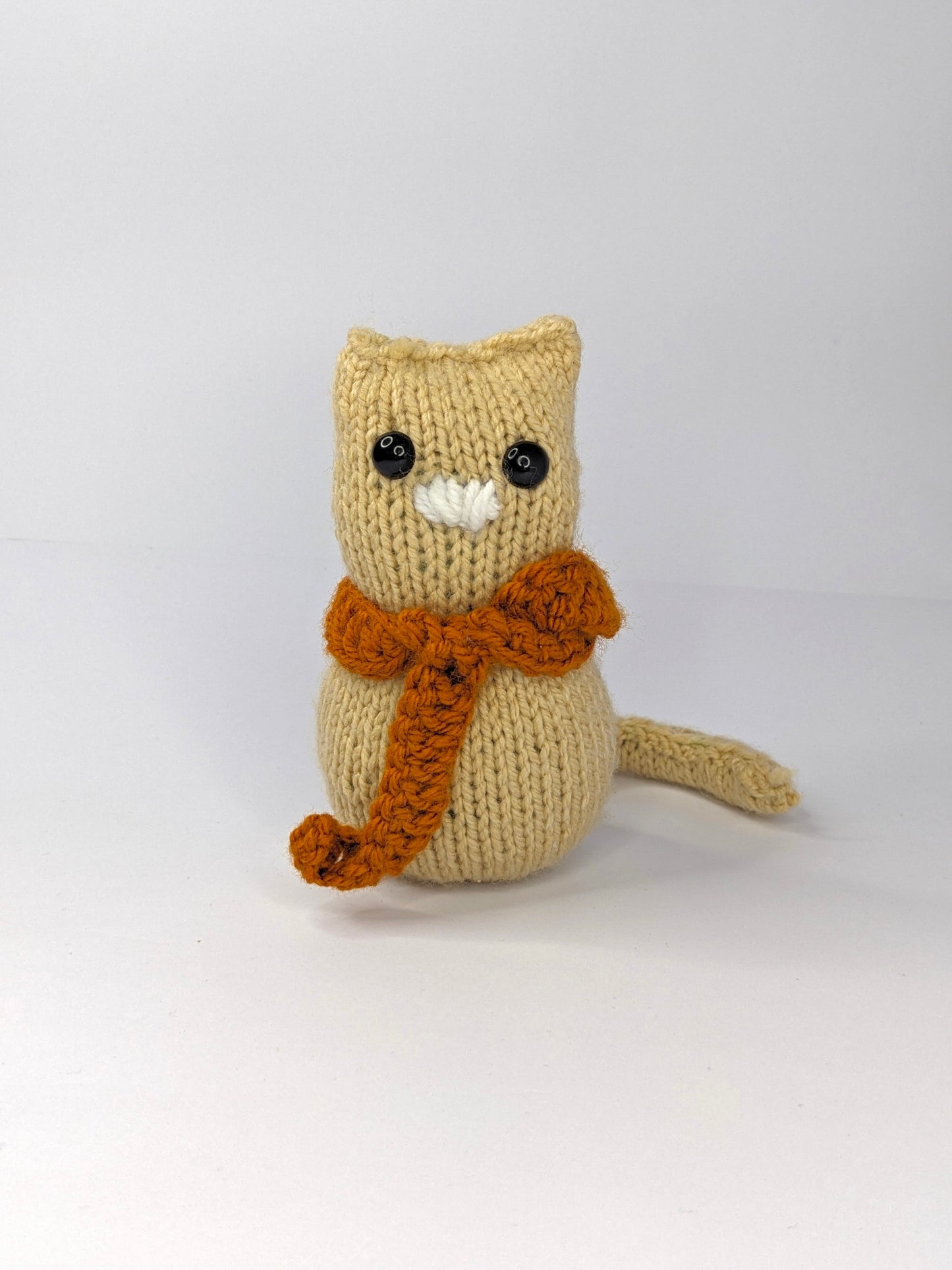 Loaf kitty in furry Skin