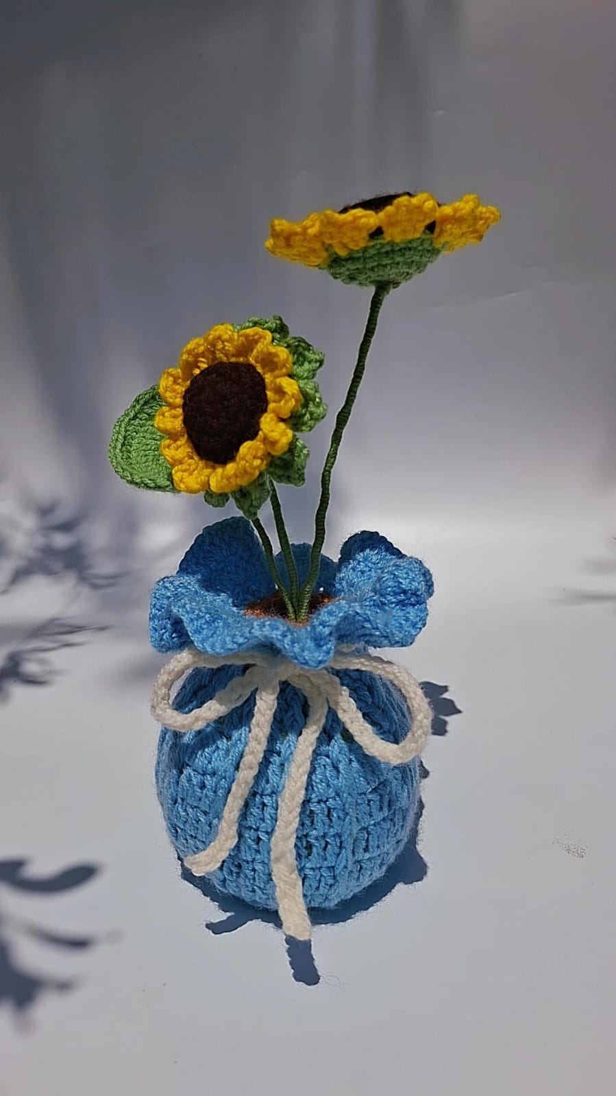 Crochet flower pots