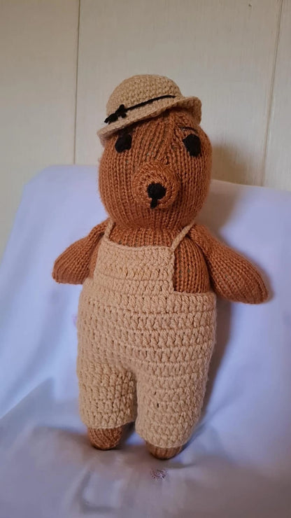 knitted Bear