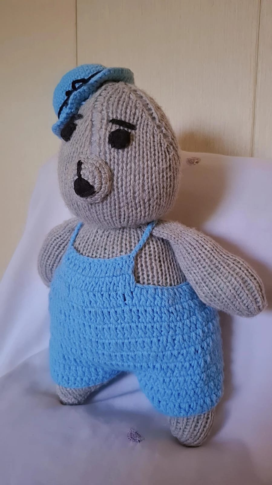 knitted Bear