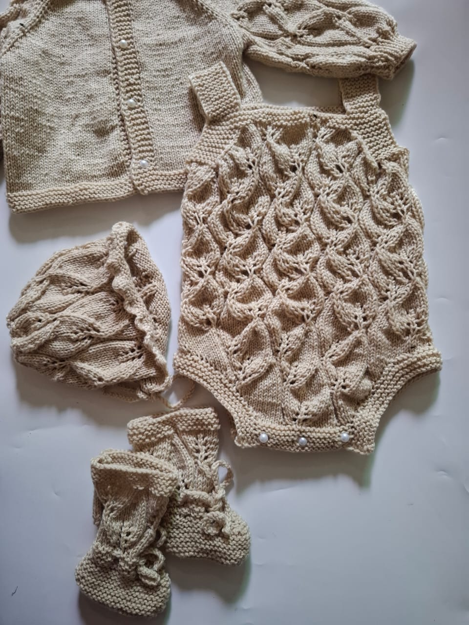 Climbing vine set